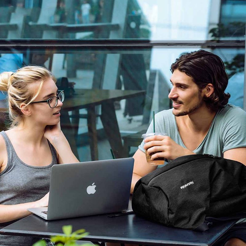 Többfunkciós Alkalmi 31 Literes Nagy Kapacitású Unisex Iskolai Hátizsák Számítógép Vízálló Poliészter Utazó Sport Laptop