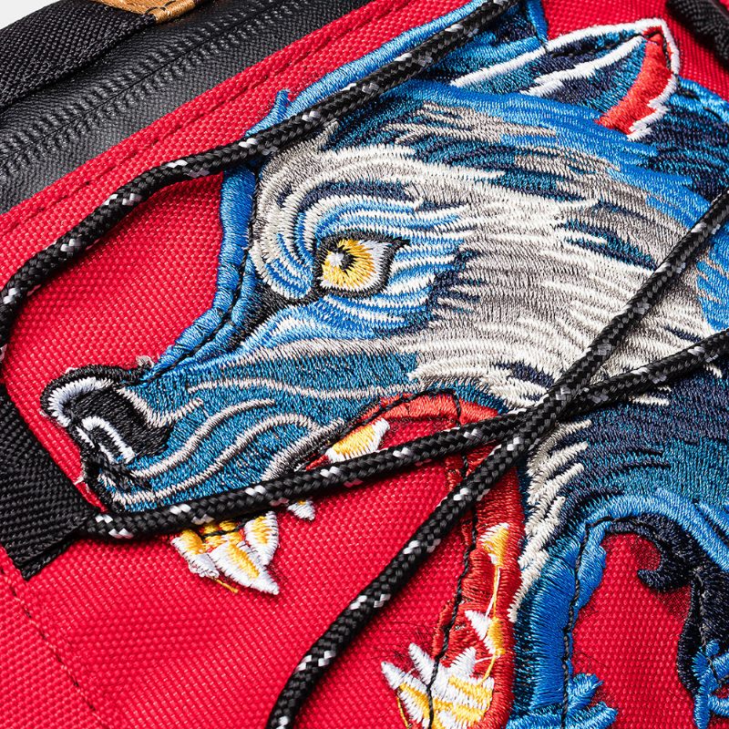 Wolf Hímzés Alkalmi Deréktáska Melltáska Sling Bag Crossbody Táska Férfiaknak