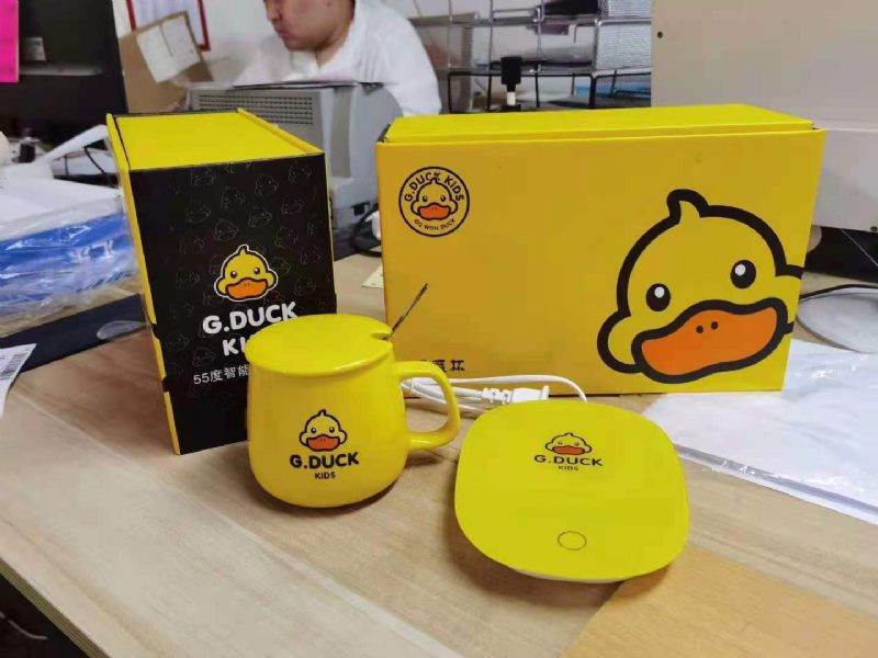 G.duck Little Yellow Duck Állandó Hőmérsékletű Pohár 55 Fokos Automatikus Szigetelésű Fűtőpohár Melegítő Alátétkészlet Kísérő Ajándék