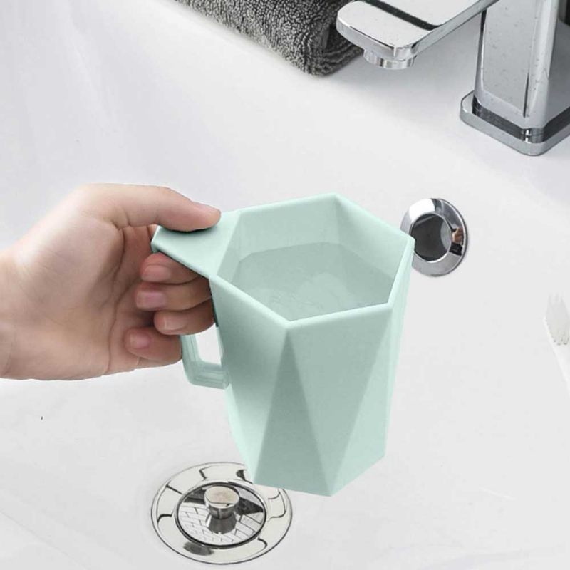 Stílusos Geometrikus Csésze Fogkefe Fogantyúval Egyszerű Háztartási Vízpohár Páros Stílusú Műanyag Pohár