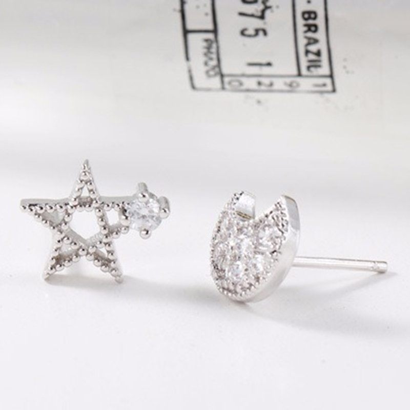 Sweet Ear Stud Fülbevaló S925 Sterling Silver Moon Star Cirkon Elegáns Női Ékszer