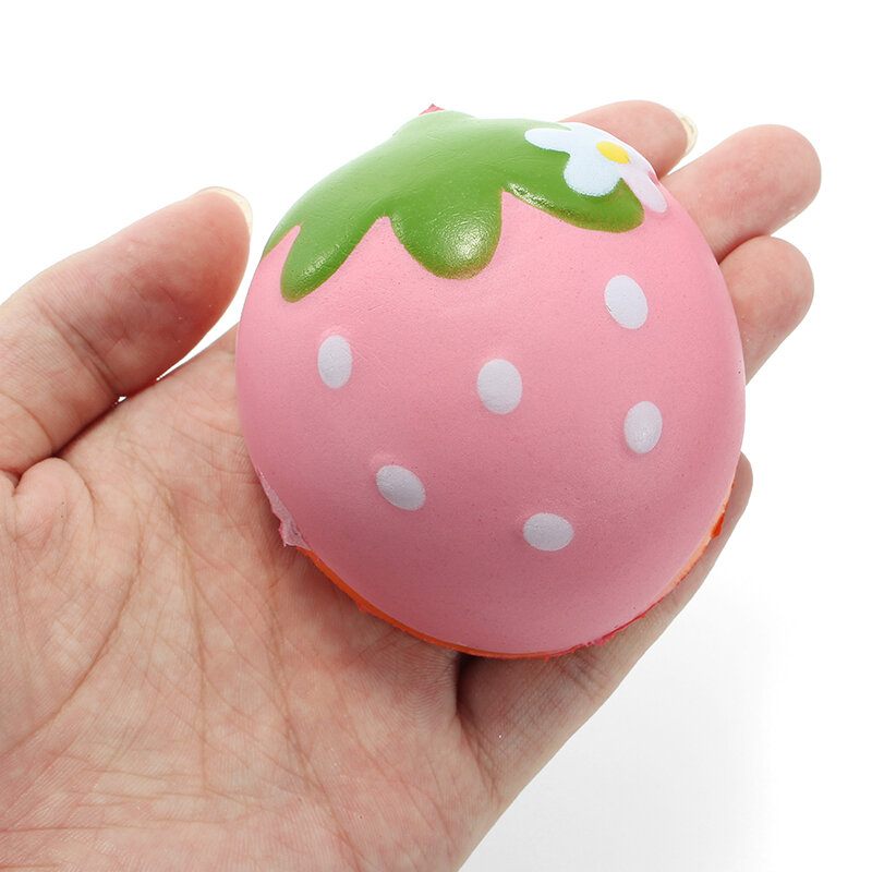 Squishy Fél Eper 7 cm Puha Lassan Kelő Gyümölcs Kollekció Ajándék Dekor Játék