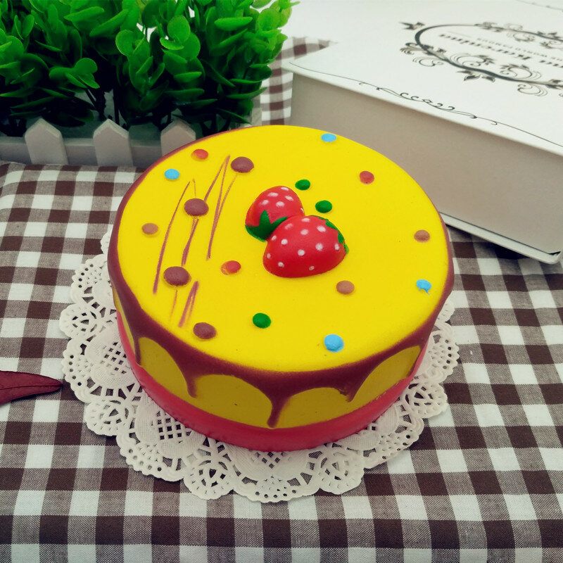 Squishy Jumbo Mousse Sajttorta 14 cm-es Lassan Kelő Torta Kollekció Ajándék Dekor Játék