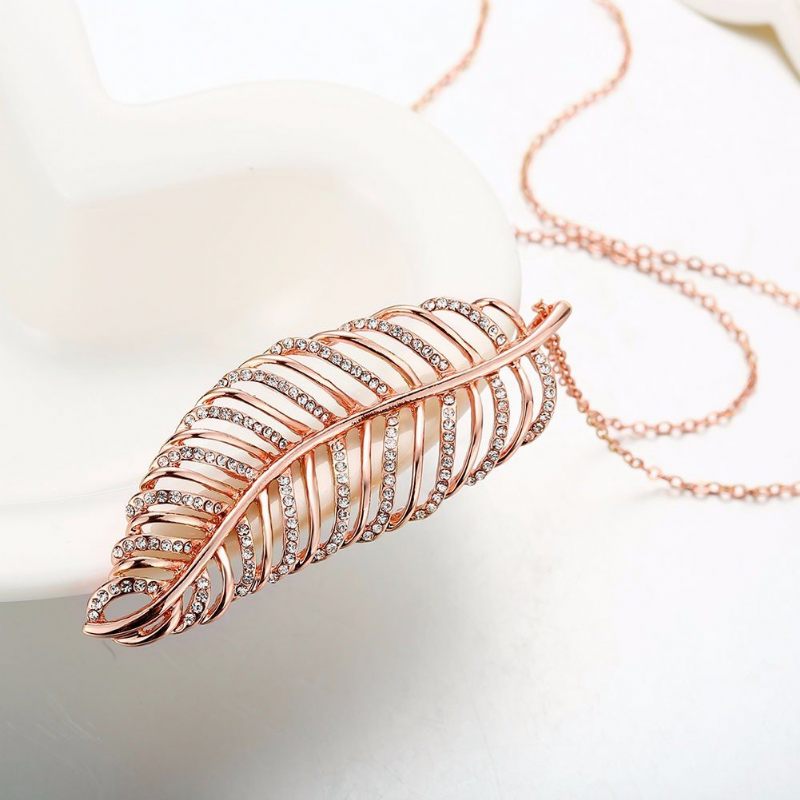 Luxus Egyszerű Nyaklánc Rose Gold Hollow Leaves Strasszos Ajándéknak