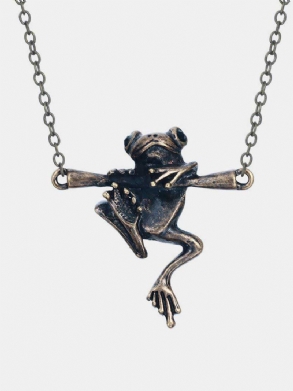 Vintage Frog Pendant Necklace Temperament Hollow Animal