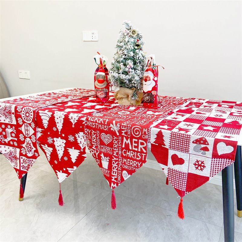 Karácsonyi Asztali Futó Díszek Vörös Jávorszarvas Rácsfa Pamut Terítő Asztaldísz